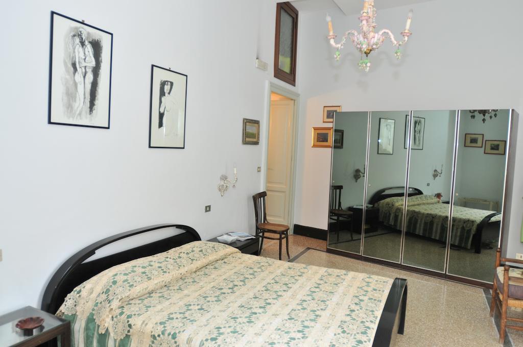 La Concordia Bed & Breakfast Napoli Oda fotoğraf